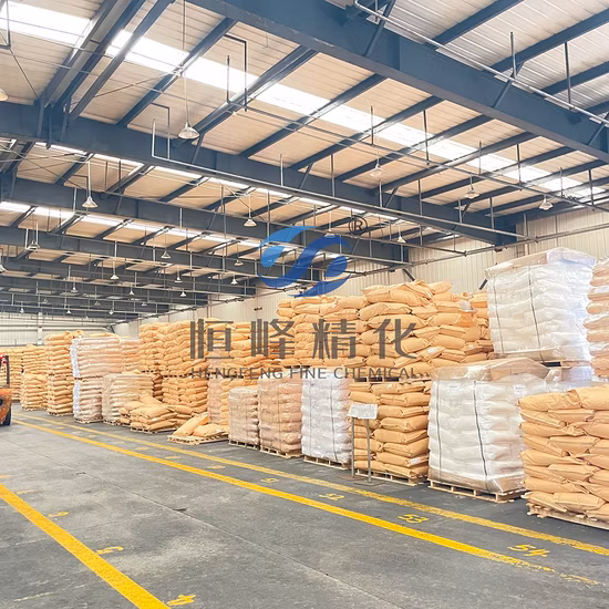 Polvo blanco PAM del agente de retención de papel catiónico de la poliacrilamida de las sustancias químicas de la fabricación de papel